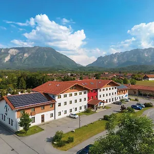 Hey Lou Hotel Piding *** Piding